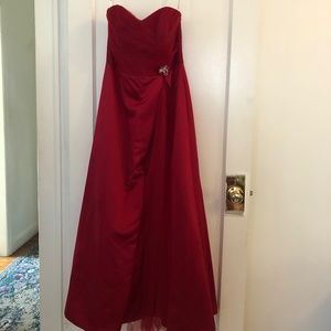 That red dress !!